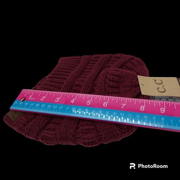 C.C Exclusives Women's Maroon Hat NWT - Picture 7 of 7